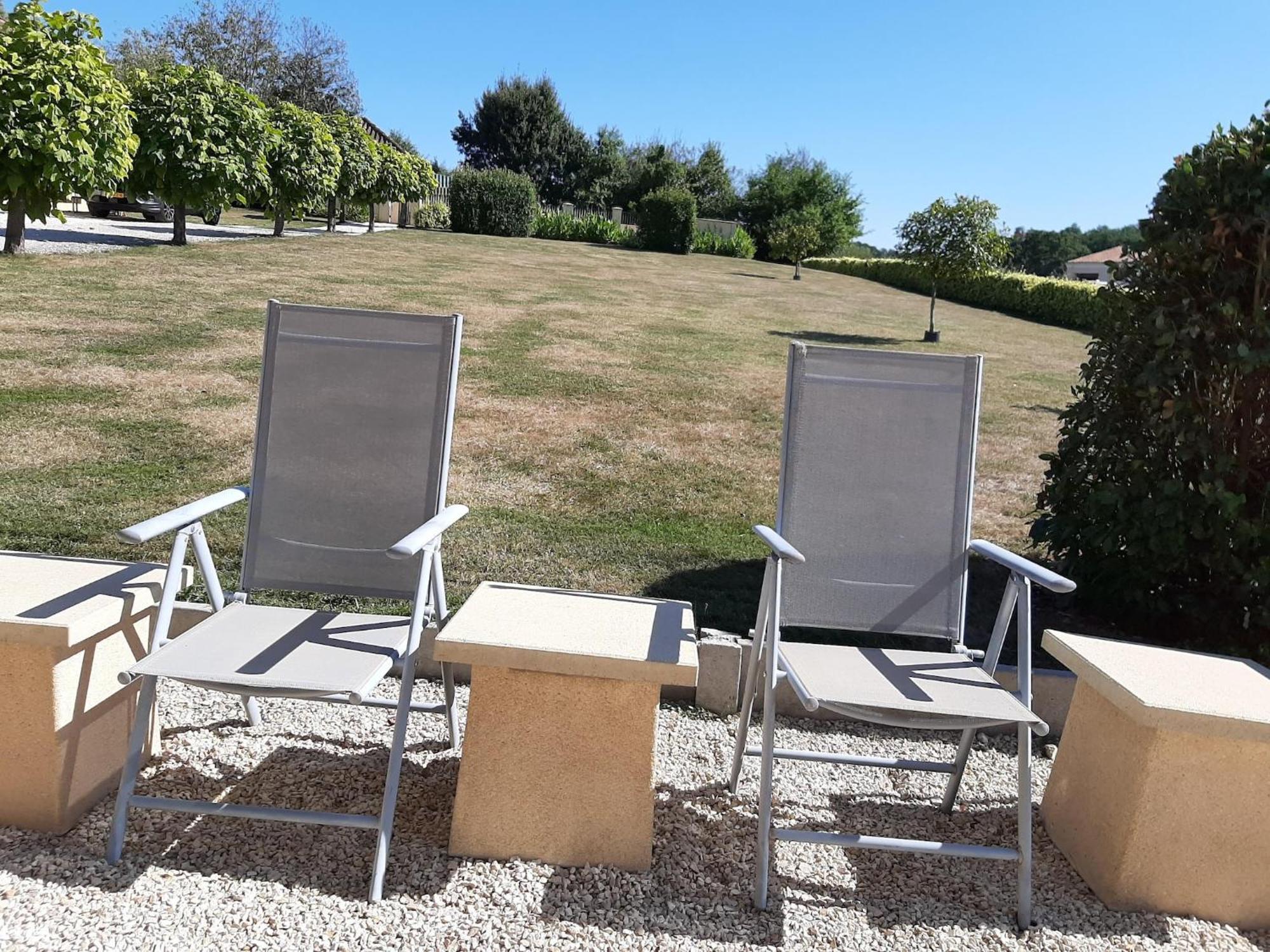 Modern Holiday Home In Aquitaine Saint-Nexans Luaran gambar